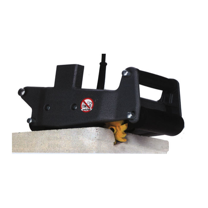 Rainureuse à fraise